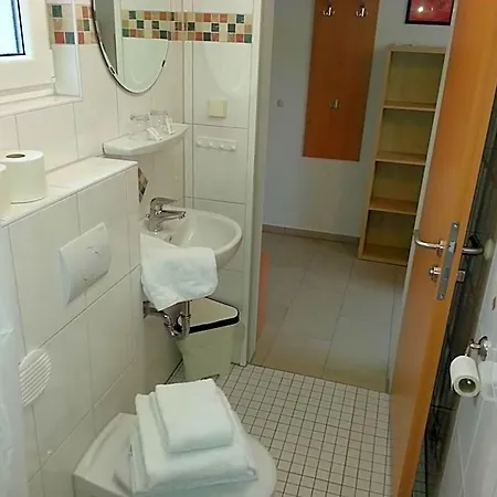 Otel Am Kamin - Modern - Free Wifi - Parking