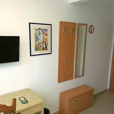 Otel Am Kamin - Modern - Free Wifi - Parking