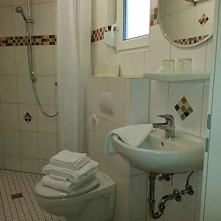 Am Kamin - Modern - Free Wifi - Parking Otel 2*