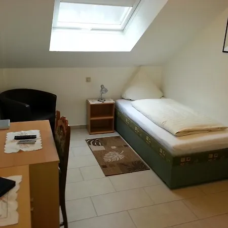 Hotel Am Kamin - Modern - Free Wifi - Parking